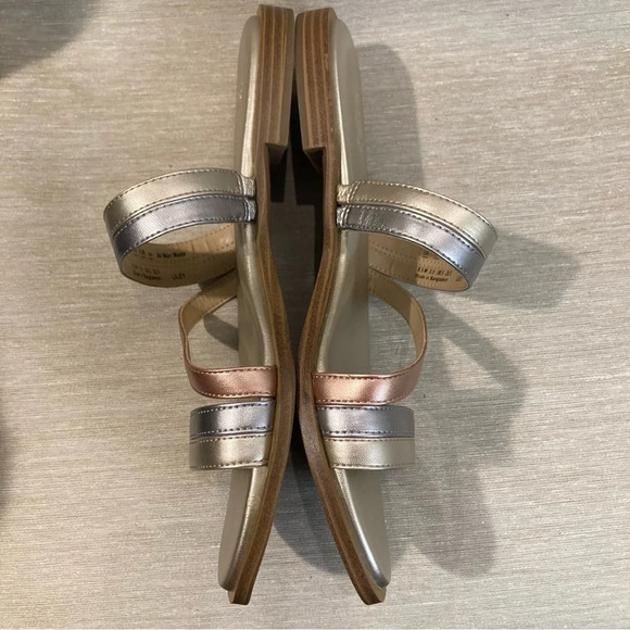 NATURALIZER Sz 8.5 Silver Gold Copper Metallic Strappy Slip On Sandals NEW - Picture 9 of 10